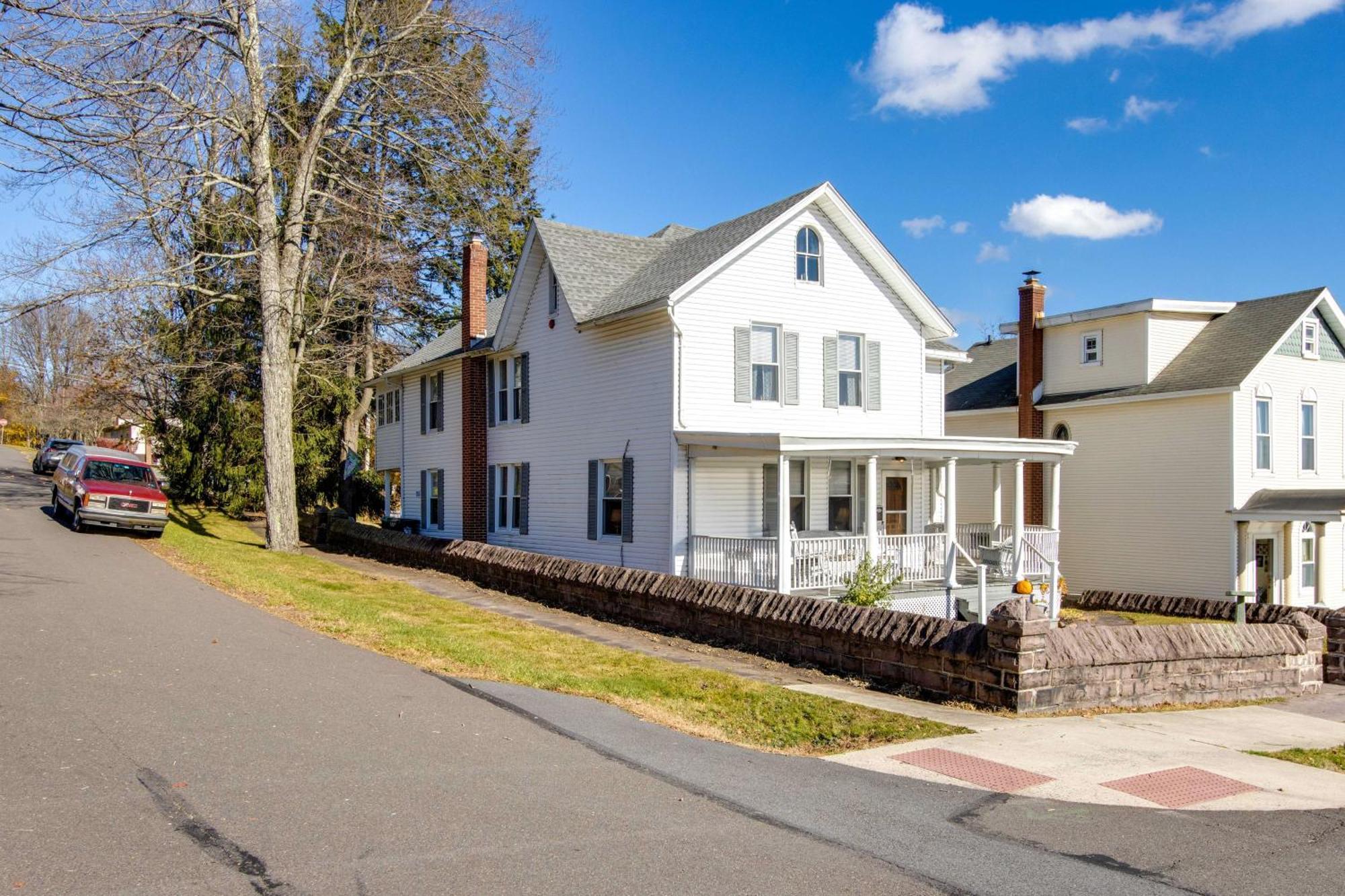 Victorian Home With Porch 6 Mi To Hickory Run Park! White Haven Exterior photo